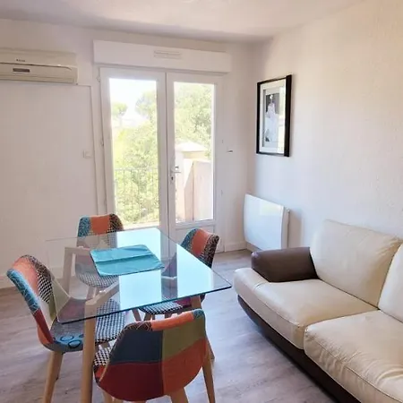 Great Apt With Terrace In Villeneuve-Les-Avignon